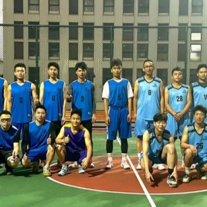 展風采，促交流|縱覽線纜集團與國潮鋁業(yè)舉辦“迎新春 促交流”籃球友誼賽